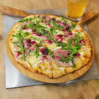 34. Pizza Ser na boczku 33cm