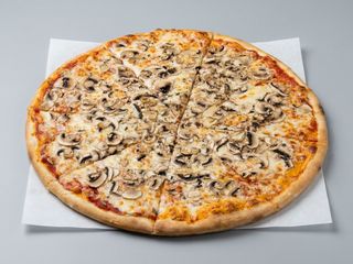 2. Pizza Pieczarkowa 24cm