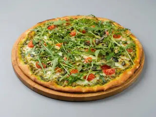 48. Pizza Zielona 24cm