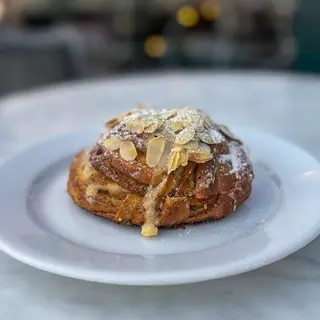 Kardamonka zapiekana z frangipane