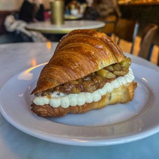 Croissant szarlotka