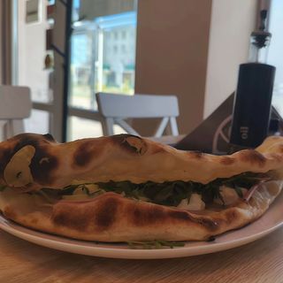 Kanapka mortadella Bologna