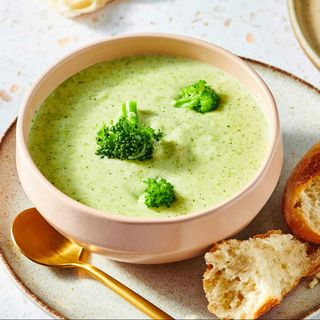 Broccoli-Almond Soup