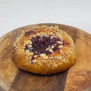 Drożdżówka z wiśniami