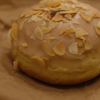 Pączek Kinder Bueno