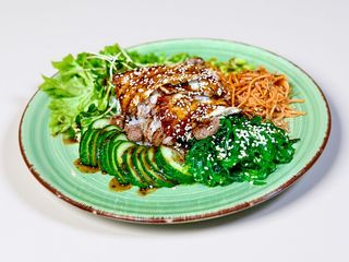 Sałatka Unagi