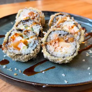 Futomak z łososiem i surimi