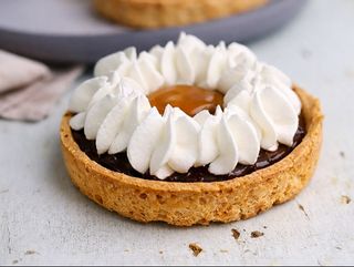 Tartaletka słony karmel