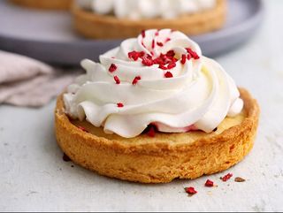 Tartaletka z kremem migdałowym