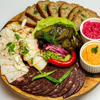 Mięsny talerz 550 g 