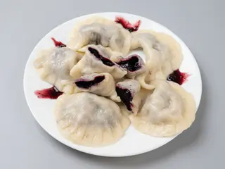 Pierogi z jagodami zestaw 10 szt.