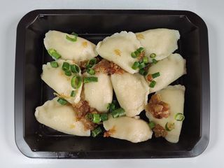 SUROWE MROŻONE PIEROGI Z KAPUSTĄ I GRZYBAMI 10szt