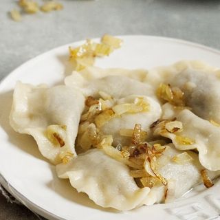 Pierogi z kapustą i grzybami leśnymi (10 szt)