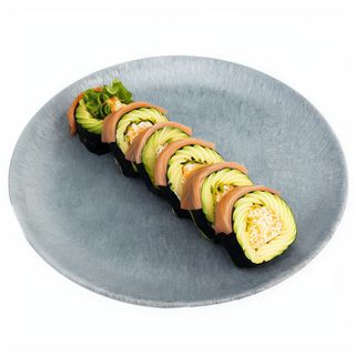 Futomaki sashimi z awokado i łososiem