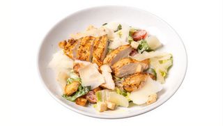 Sałatka Cezar z kurczakiem