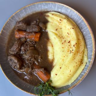 Wołowina po burgundzku