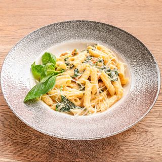 Penne szpinakowe z kurczakiem