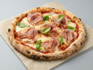 Pizza Tonno e Capresse