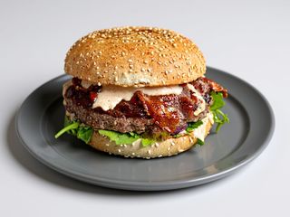 BURGER MIESIĄCA "GONZO"