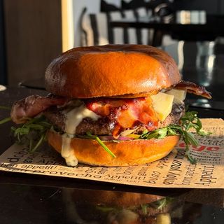 Burger miesiąca "Lazur"