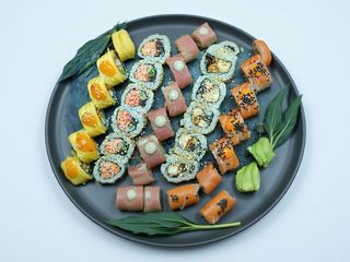 Uramaki philadelphia roll