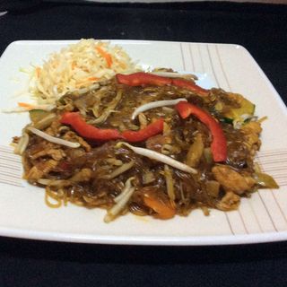 Makaron sojowy z wieprzowiną 