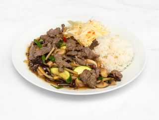 Wołowina z grzybami i bambusem