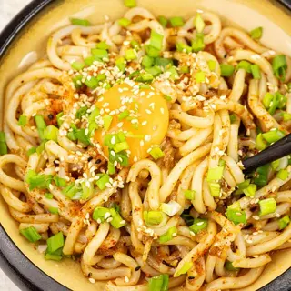 Udon w sosie Hoisin z kurczakiem