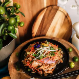 Panda box - wieprzowina z warzywami i ryżem, ostry 450g