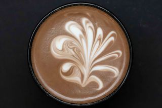 Kakao z bitą śmietaną i piankami marshmallow