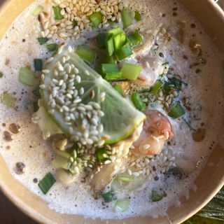 Tom yum Kai