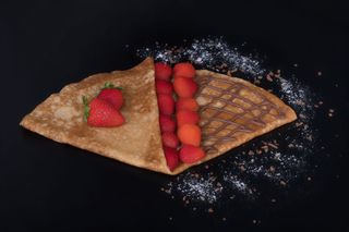 Krep z nutellą i truskawkami 