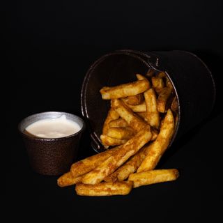 Frytki Urban z dipem śmietanowym 200g