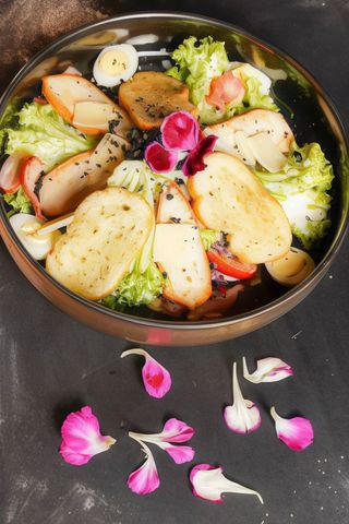 Sałatka Cezar z kurczakiem