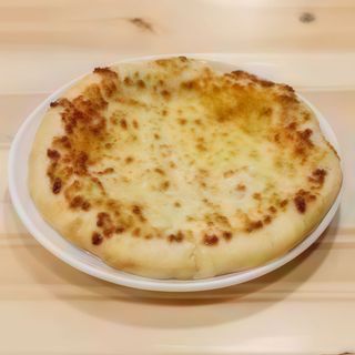 Megruli z serem i boczkiem