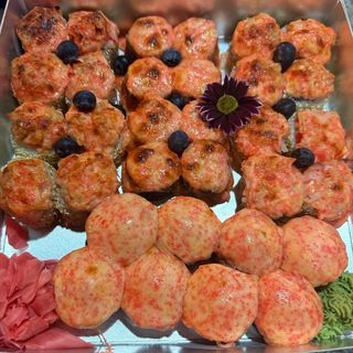 ZAPIECZONY Z SEROWĄ CZAPKĄ 32SZT