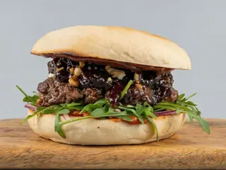 Burger Koza Pod Śliwką (Sezonowo pod Dynią)