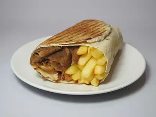 Kebab z frytkami
