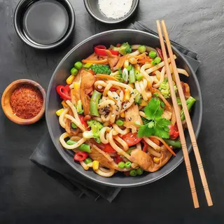 Pad Thai z wołowiną