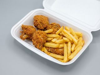 chrupiace wings 5szt z frytki