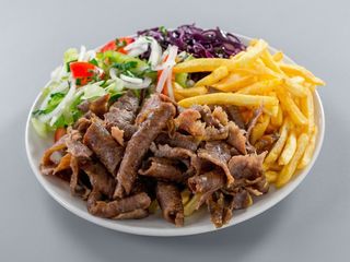 Kebab na talerzu