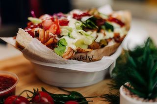 Sałatka z kebabem mała