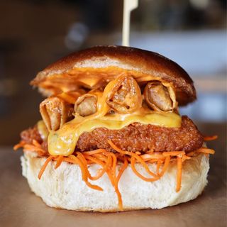 Golden Sajgon Burger