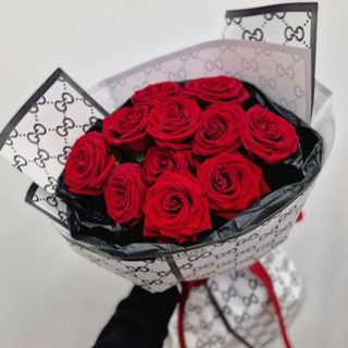  Bukiet z czerwonych róż 