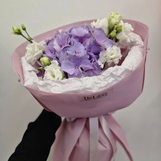 Bukiet z hortensji i eustomy