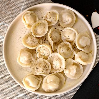 Pielmieni z wieprzowiną i wołowiną 24szt.