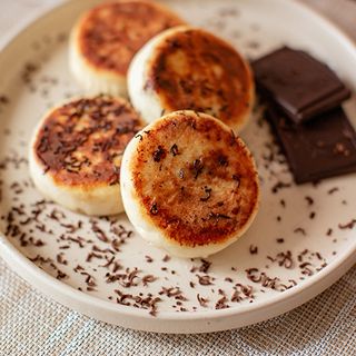 Serniczki z patelni z czekoladą 6szt.