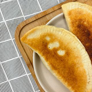 Czebureki z mięsem i serem 6szt.