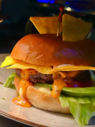 Hamburguesa ranchera solo