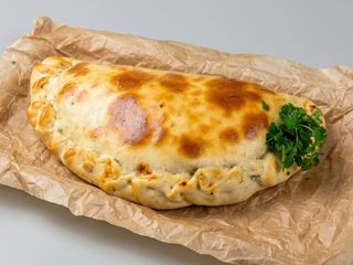 Calzone z mięsem mielonym 